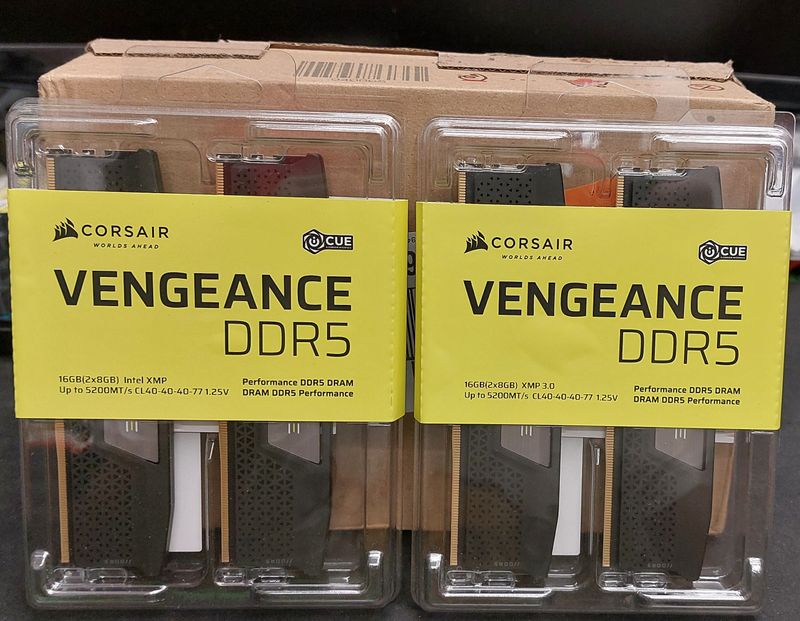 Kit de memoria RAM Corsair Vengeance DDR5 16GB (2x8GB)