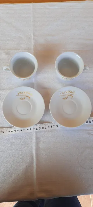 Set 4 Tazze da tè Twinings con piattini