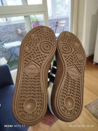 Zapatillas Adidas Blancas Rayas Negras Nuevas