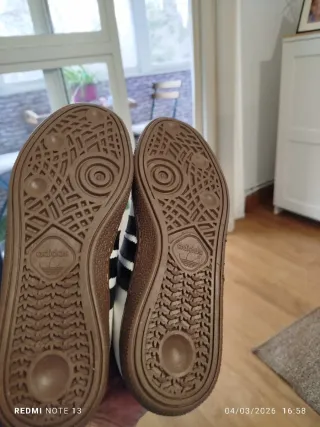 Zapatillas Adidas Blancas Rayas Negras Nuevas