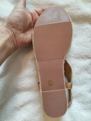 SANDALIAS NUEVAS, TALLA 39