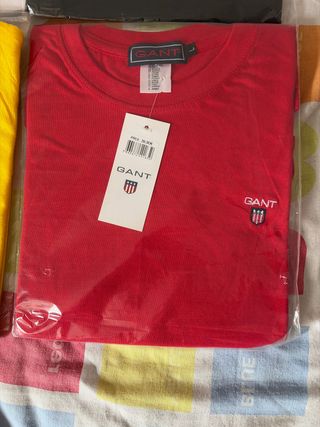 Camiseta Gant Roja Talla L