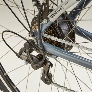 Bicicleta eléctrica trekking doble suspensión Riverside