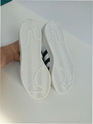 Adidas Superstar Talla 36 Blancas y Negras