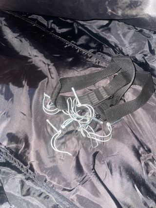 Estación de dominadas y paralelas