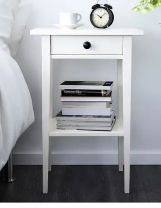 Mesita de noche Ikea Hemnes blanca