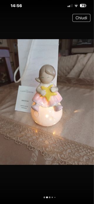 Statuetta Ilary Queen porcellana stella LED