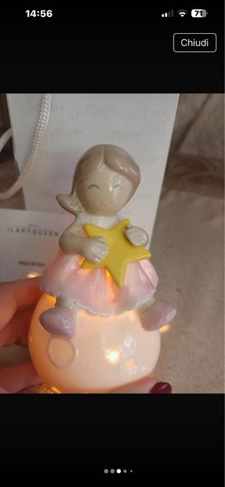 Statuetta Ilary Queen porcellana stella LED