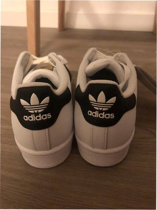 Adidas Superstar Talla 41 Blancas Negras