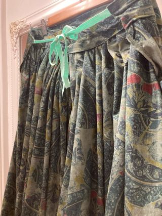 Falda Regional Aragonesa  Cierre pañal