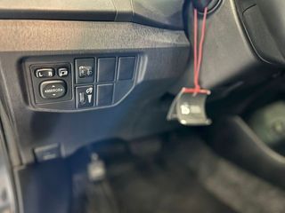 Toyota Prius 1.8 Advance Plug-in 100 kW (136 CV)