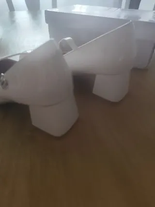 Zapatos tacón blancos Talla 39