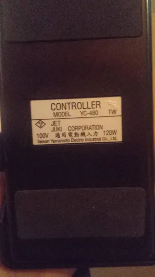 Máquina de coser Overlock Juki MO-1000M