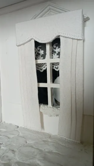 Tende Shabby Chic per Dollhouse 1:12