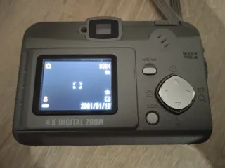 Cámara Digital Nikon PX3050 Plata