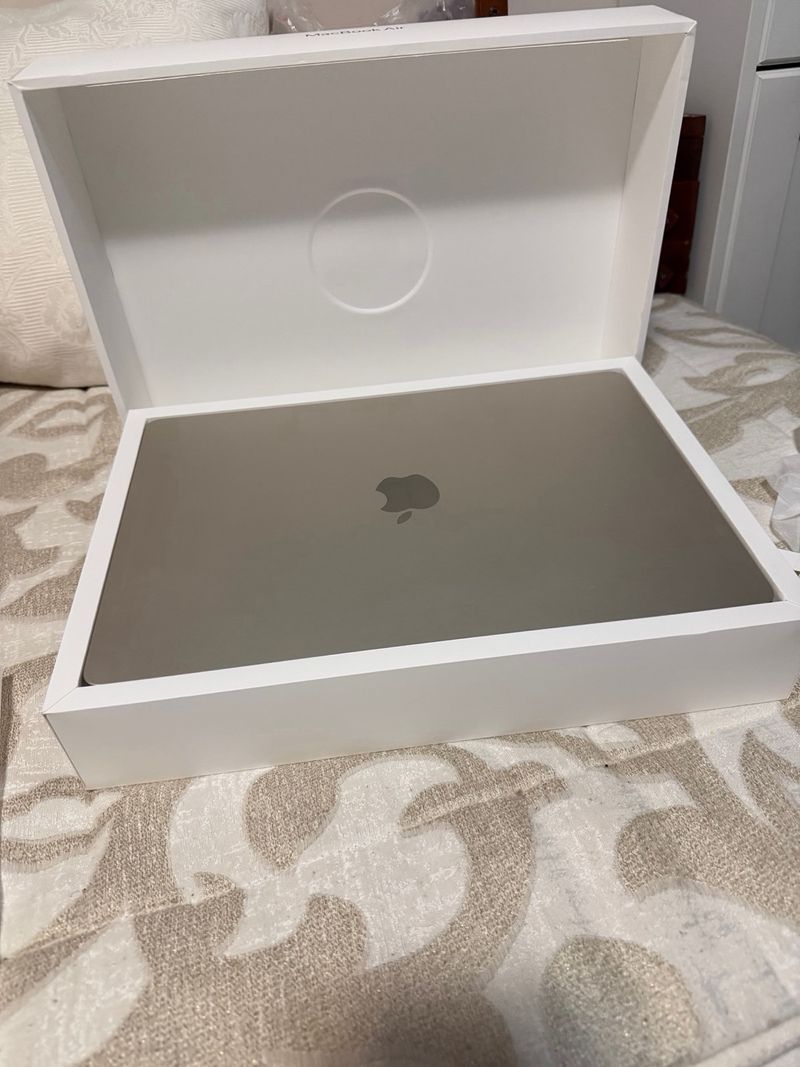 Apple MacBook Pro 15   M3 16/51 afbeelding 3