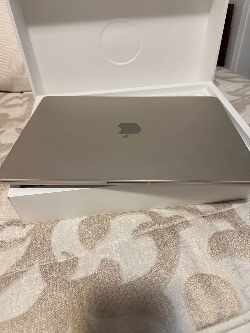Apple MacBook Pro 15   M3 16/51 afbeelding 2