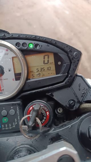 Kawasaki Z750 Blanca 2008