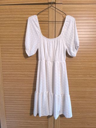 Vestido blanco brocado manga abullonada