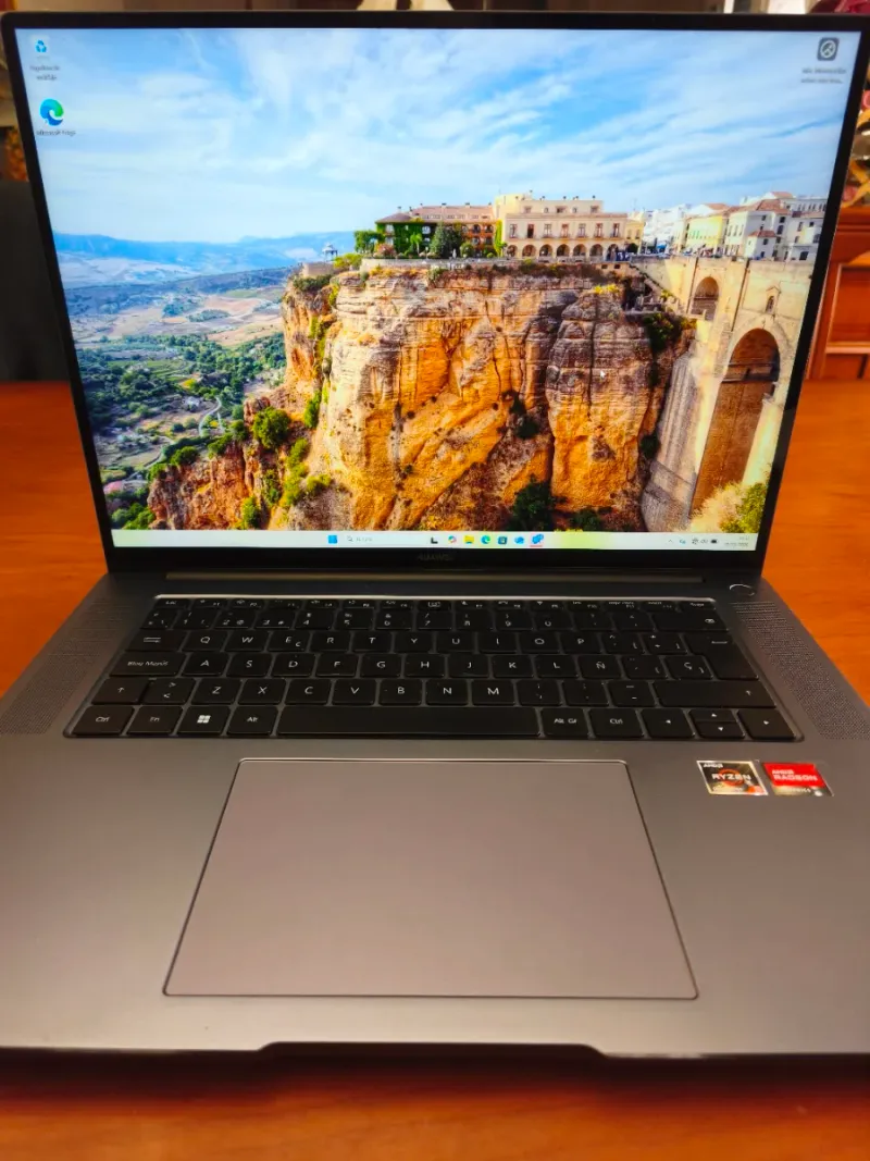 ULTIMA OFERTA!!! Huawei MateBook 16 Gris/Plata afbeelding 2