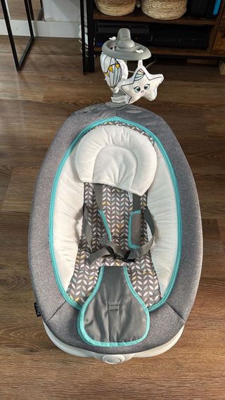 Mecedora para bebé gris y turquesa