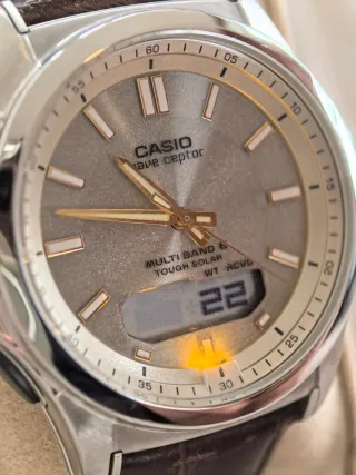 Casio Wave Ceptor Multiband Solar Illuminator WT