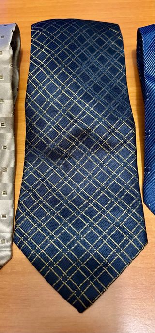 Pack 4 CORBATAS ZARA CORTEFIEL y EL CORTE INGLÉS.