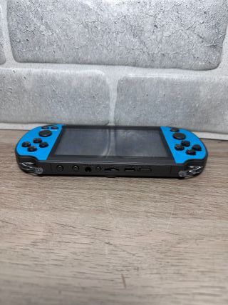 Consola de juegos portatil