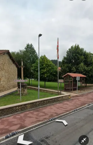 ALQUILER BIFAMILIAR. LUJO. ZALLA. PRÓXIMAMENTE.