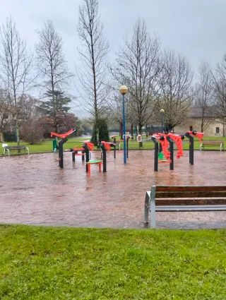 ALQUILER BIFAMILIAR. LUJO. ZALLA. PRÓXIMAMENTE.