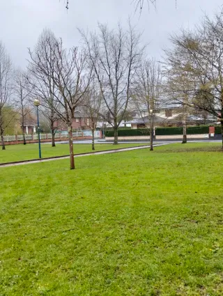 ALQUILER BIFAMILIAR. LUJO. ZALLA. PRÓXIMAMENTE.