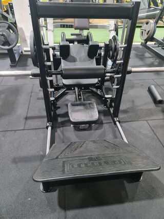 Máquina de Gimnasio Hack Squat