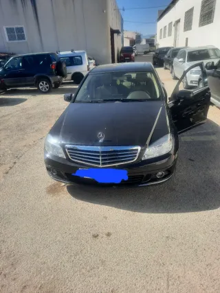 Mercedes-Benz C180 2010