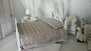 Set Letto Miniatura 1:12 Copriletto e Cuscino