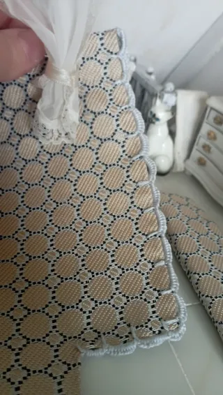 Set Letto Miniatura 1:12 Copriletto e Cuscino