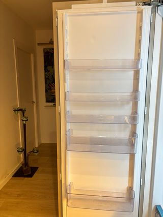 Nevera Balay Integrable 1 Puerta. Uso 6 meses.