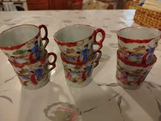 Set tazzine di porcellana giapponese