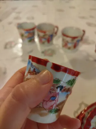 Set tazzine di porcellana giapponese