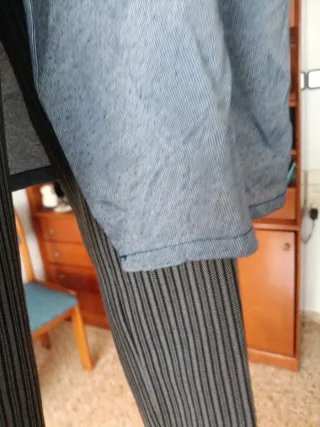 Blusón y pantalón fallero azul y gris talla 10