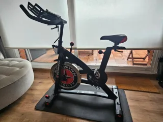 Bicicleta Estática Schwinn IC7