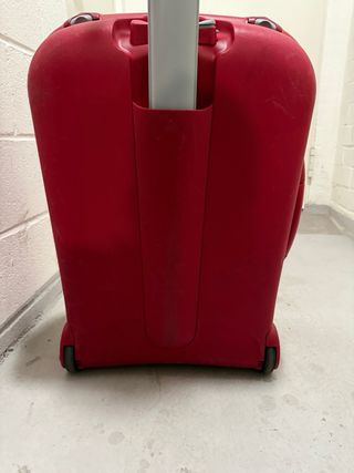 Maleta Roncato rígida roja