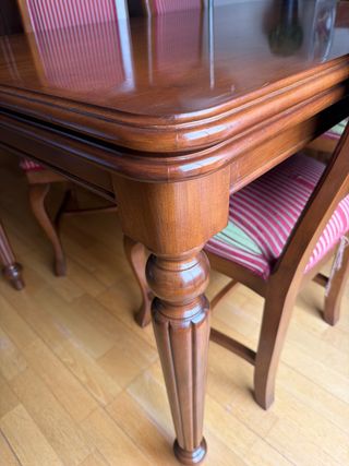 Mesa de comedor extensible de madera