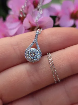 Collana con diamante moissanite 2ct
