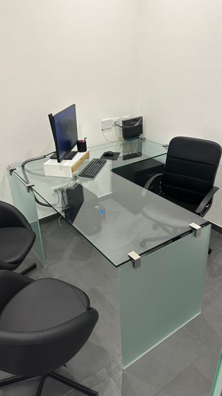 Scrivania elegante in vetro temperato 12mm