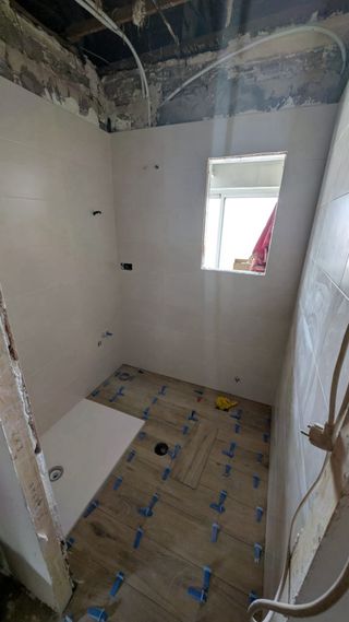 Ofrecemos servicios de reformas y reparaciones com