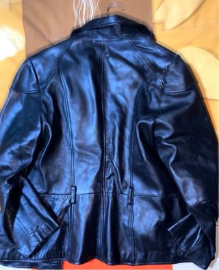 Chaqueta de cuero negra