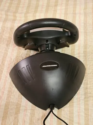 Volante Thrustmaster Ferrari  PS one / PS2