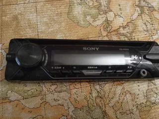 Autoradio Sony + Navigatore TomTom