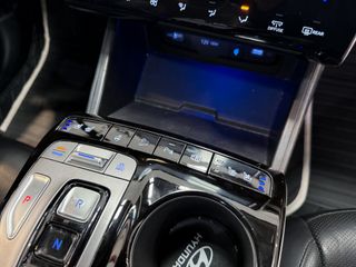 HYUNDAI TUCSON 1.6 TGDI HEV STYLE AUTO 4X4 230CV 5P