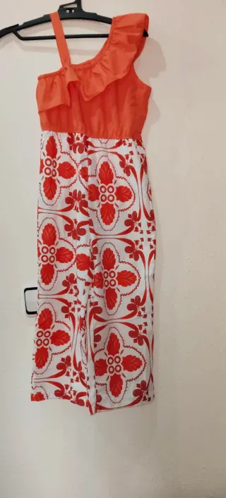 Mono naranja y blanco estampado